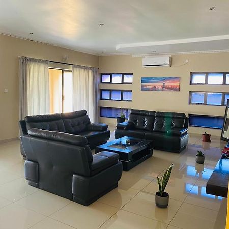 Styled Bed And Breakfast Palapye Экстерьер фото