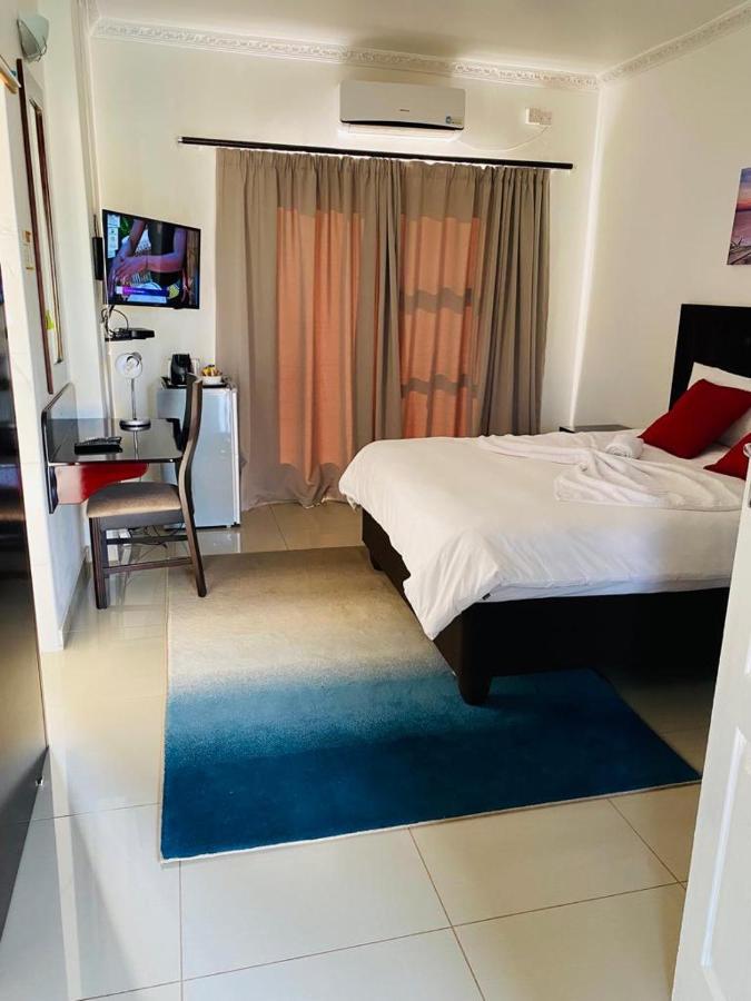Styled Bed And Breakfast Palapye Экстерьер фото